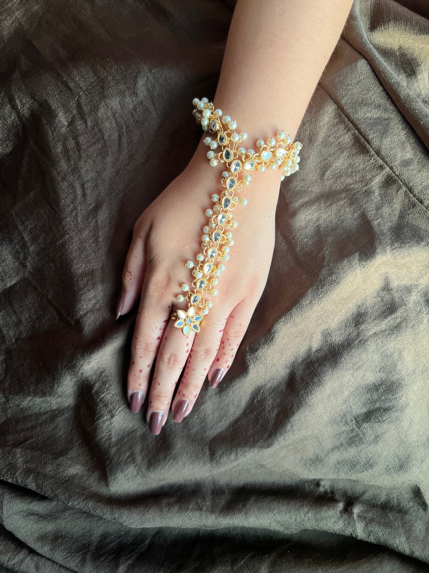 Golden hand harness (single piece)