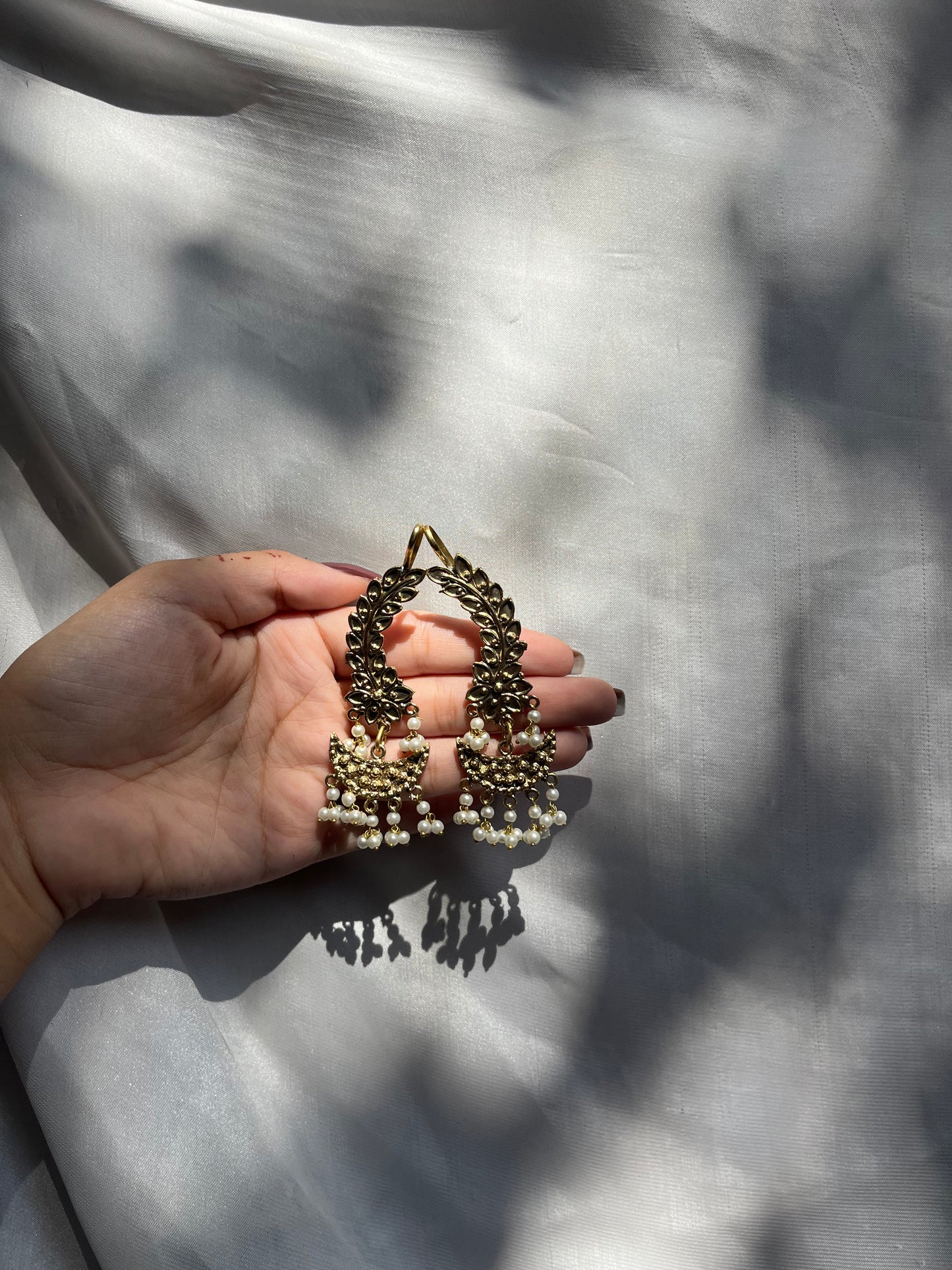 Golden earcuffs