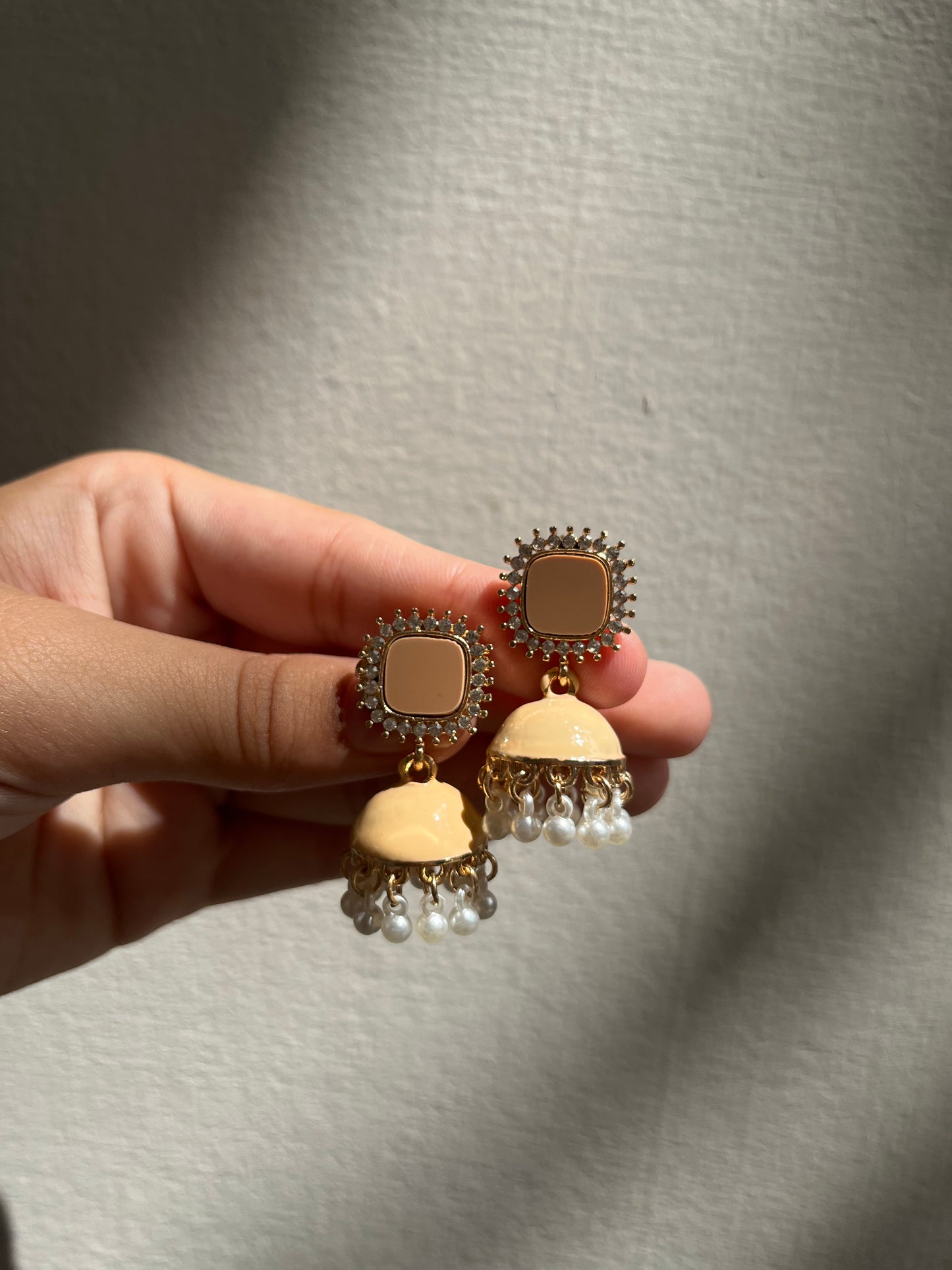 Buttery brown jhumki