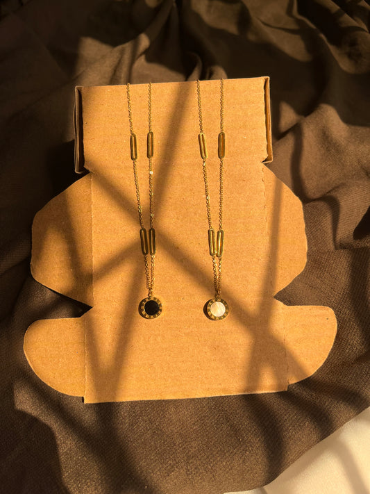 Double sided stainless steel necklace