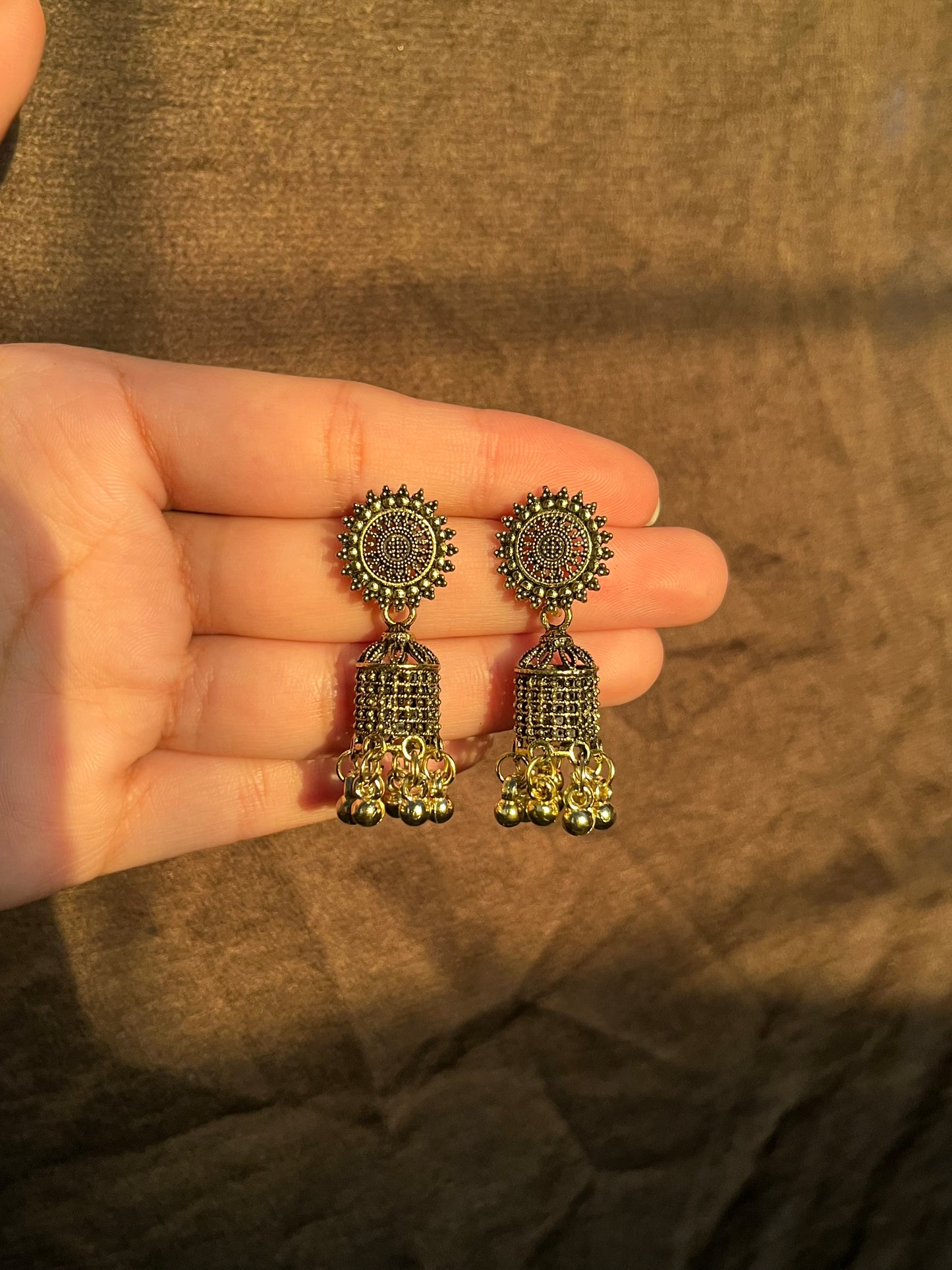 Golden jhumki