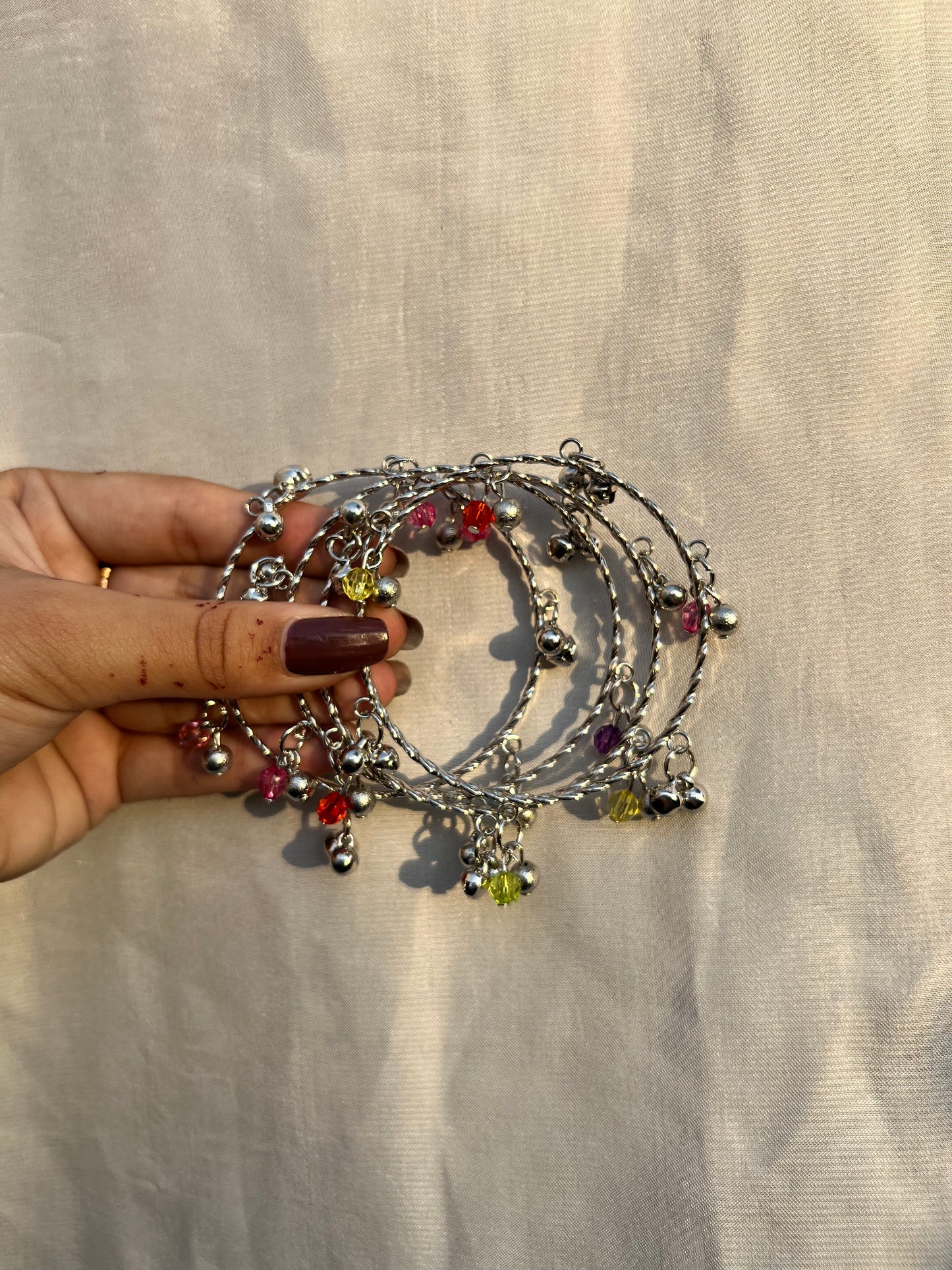 Coloured pearl coloured bangle set