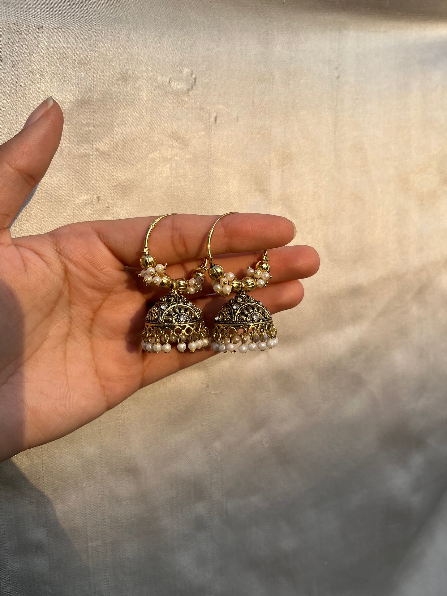 Saaz jhumka bali
