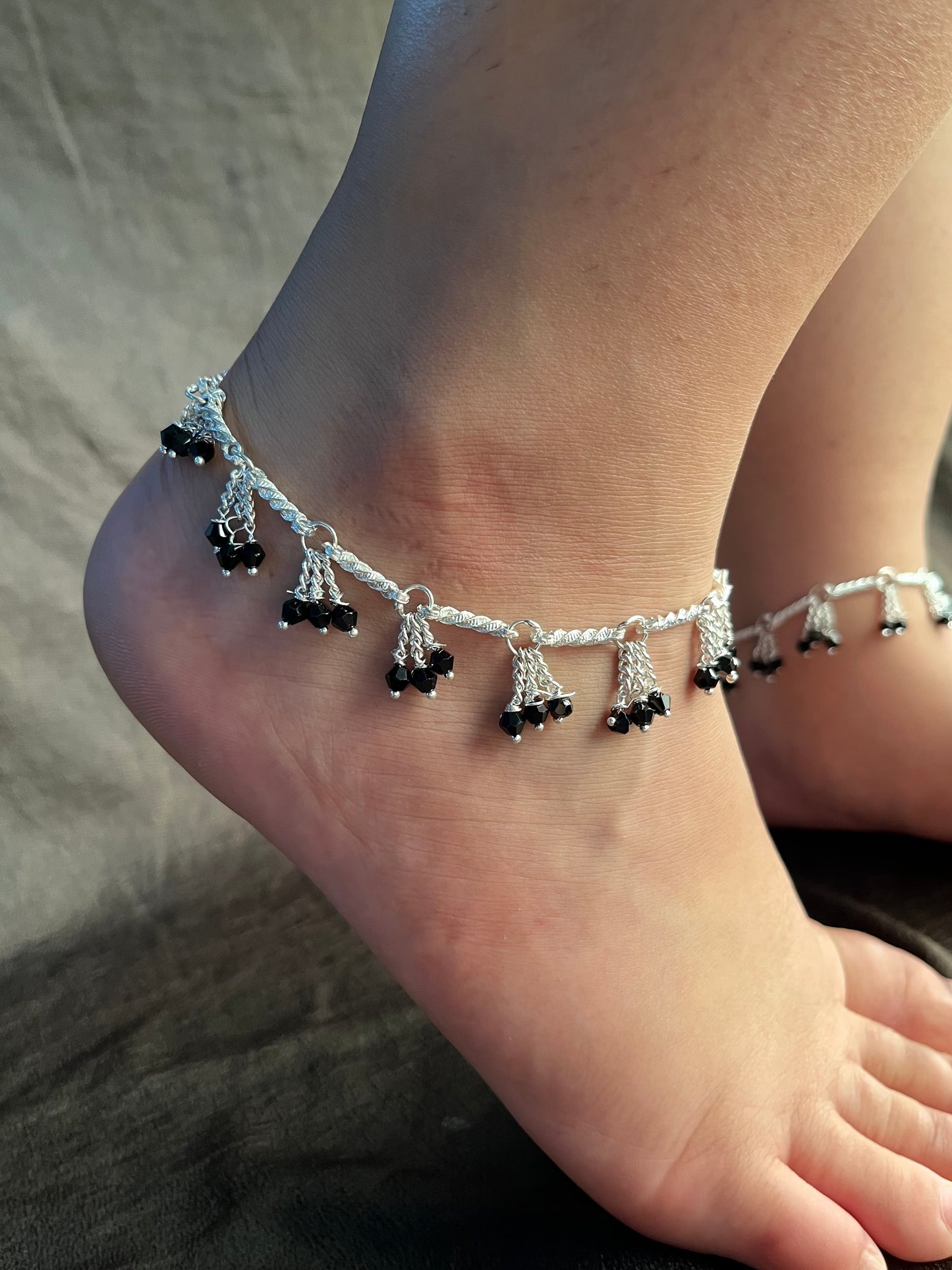 black latkan anklet (single piece)