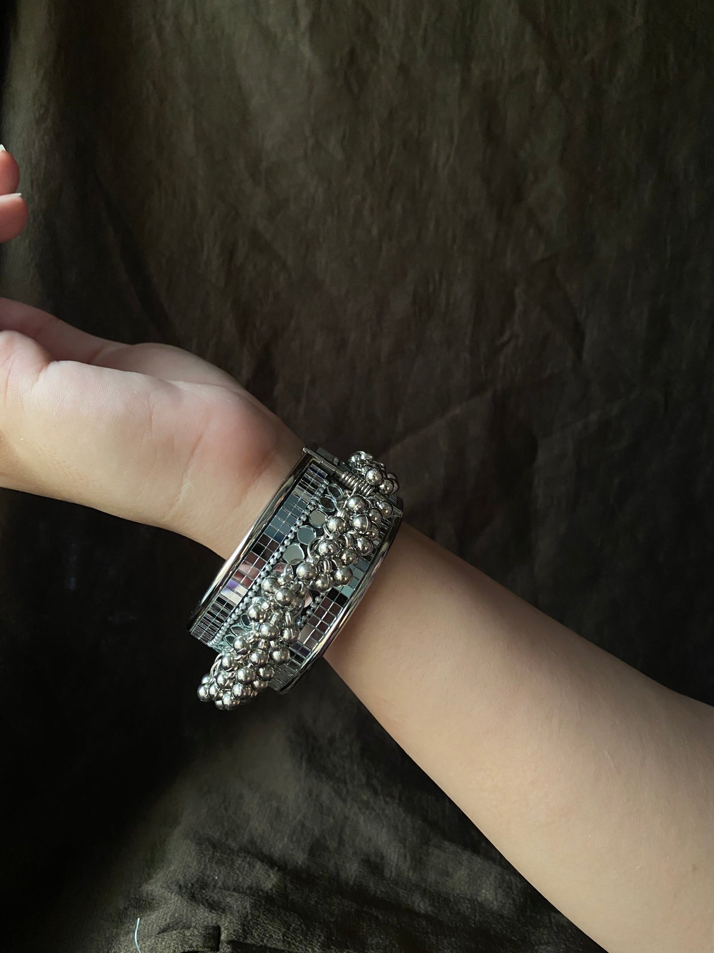 Khuld handcuff