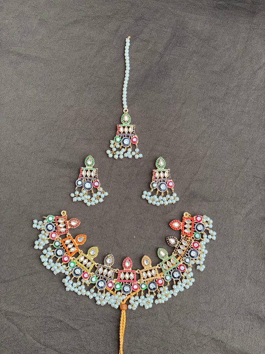 Nauratan 4 Piece Necklace Set