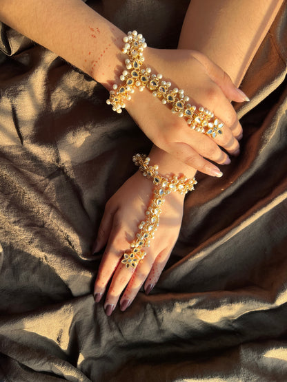 Golden hand harness (single piece)