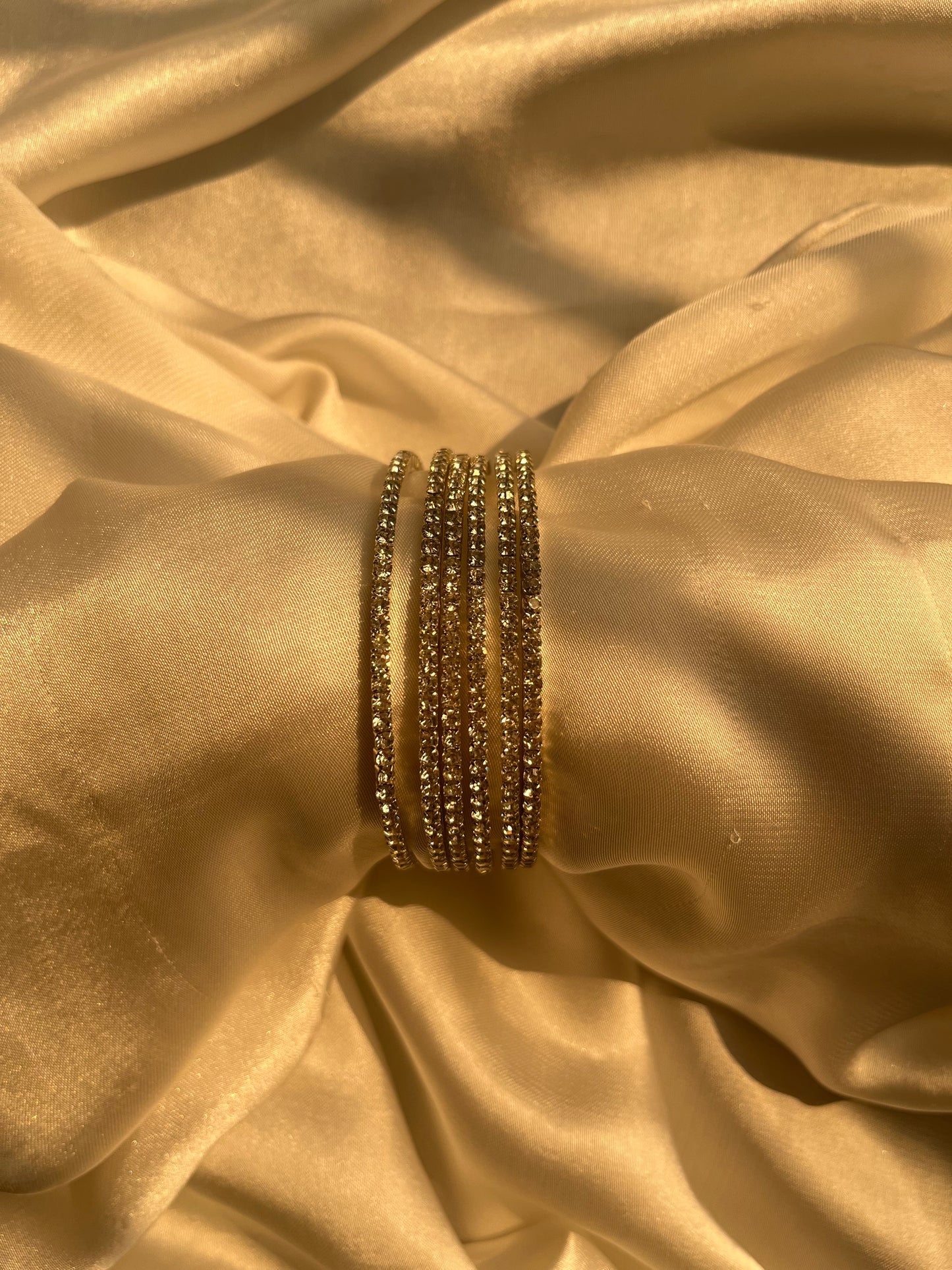 2*4 silver bangle set