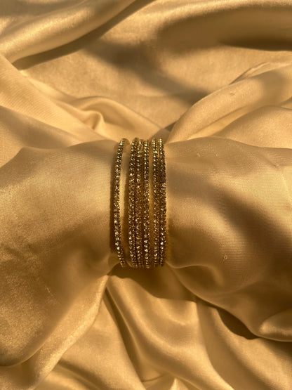 2*4 silver bangle set