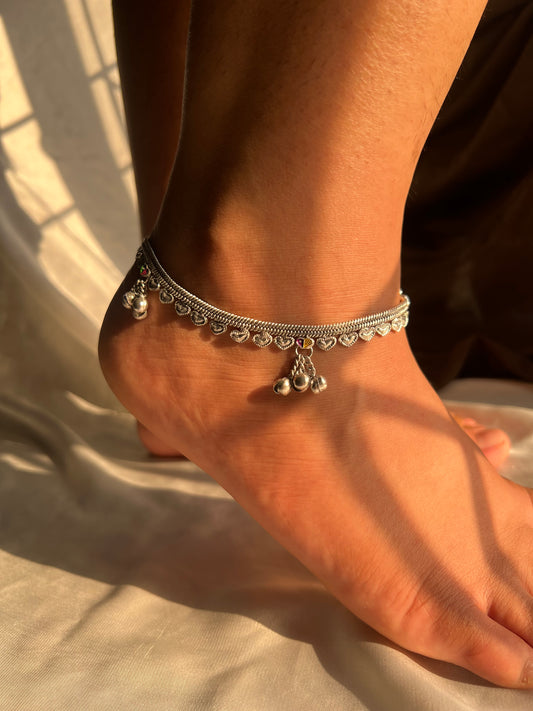 Simple heart anklet - single piece