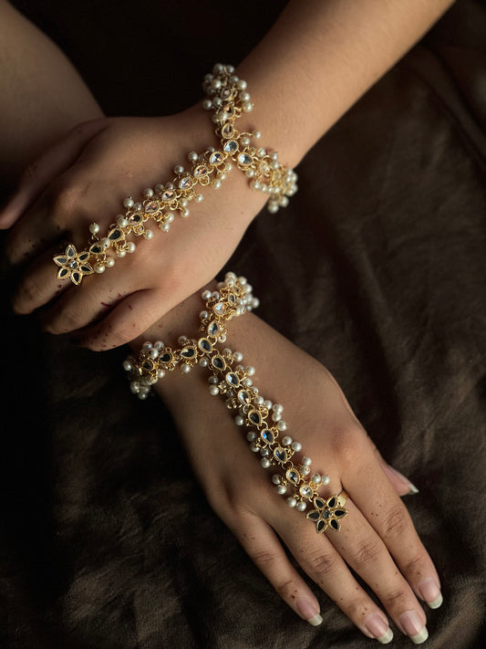 Golden hand harness (single piece)