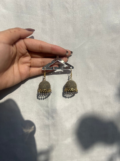 Grey jhumki