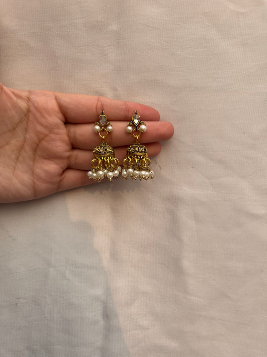 Saaz jhumki