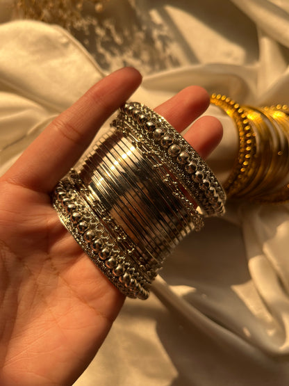 Mehru bangle set