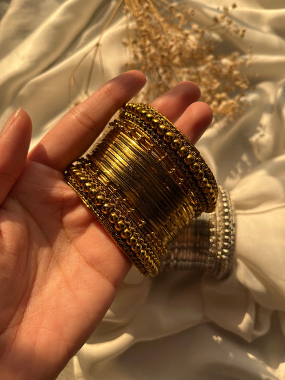 Mehru bangle set