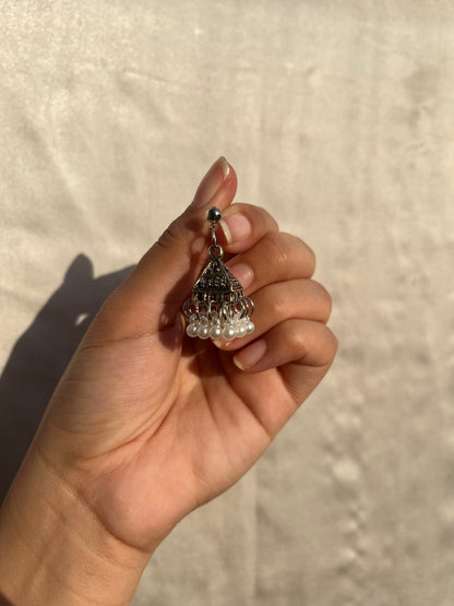 Simple silver jhumki