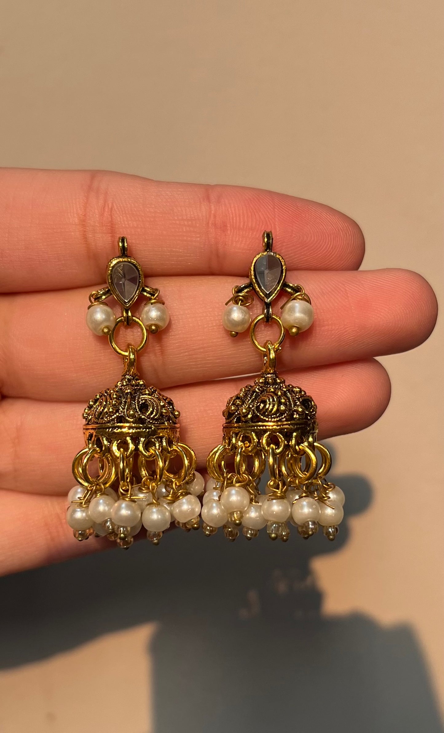 Golden jhumki