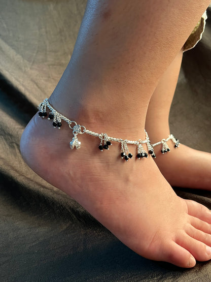black latkan anklet (single piece)
