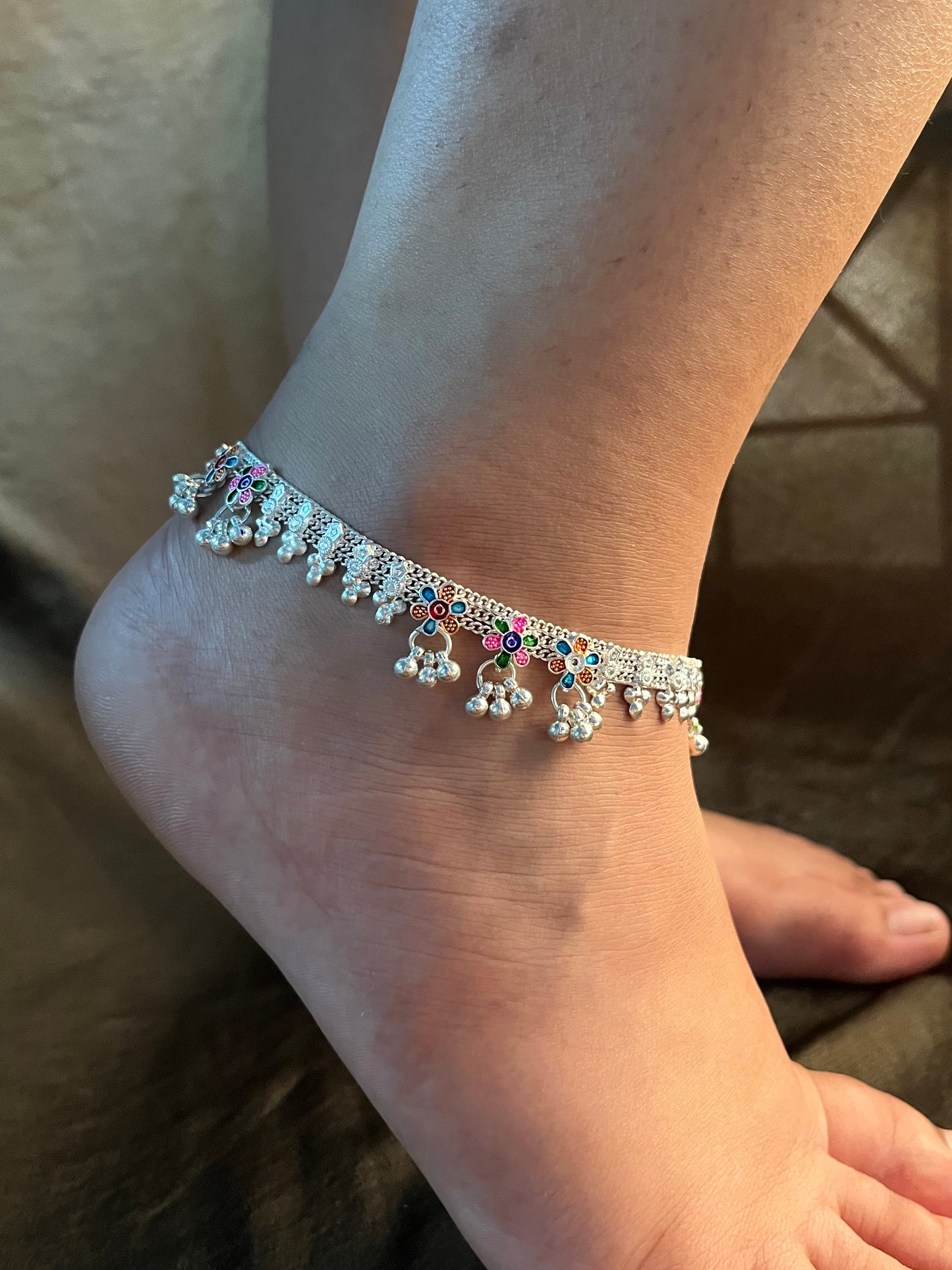 Coloured flower anklet (single piece)