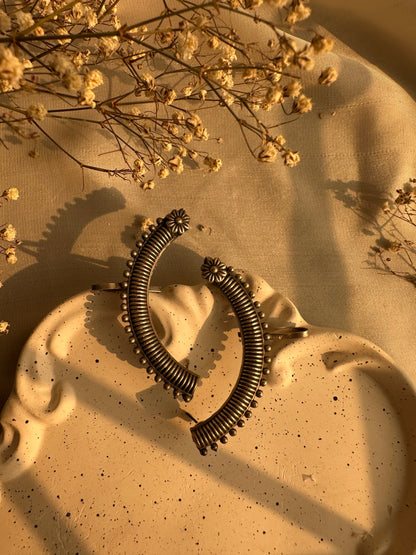Pehlu Earcuffs